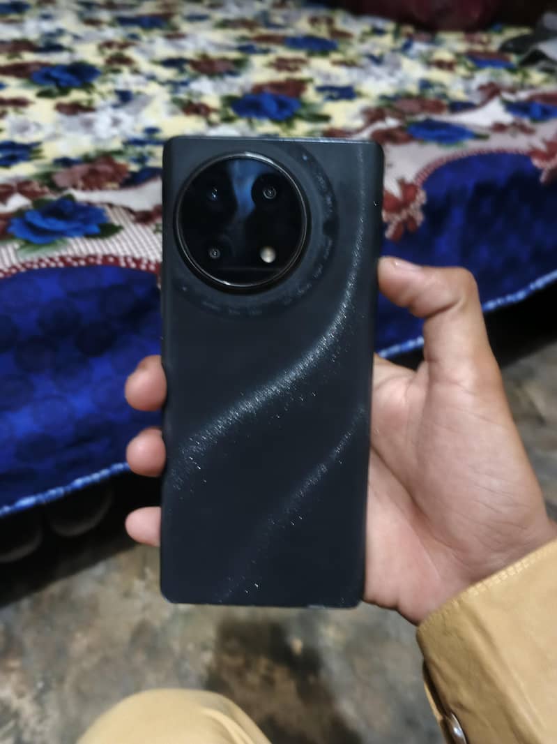Tecno CAMON 30S 7