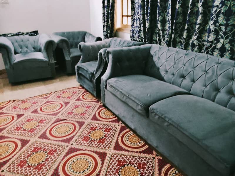 Sofa sets 0