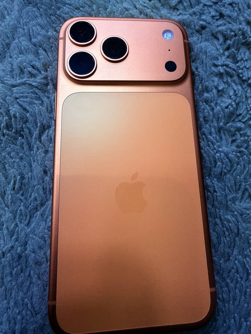 Apple iPhone 17 Pro Max 2