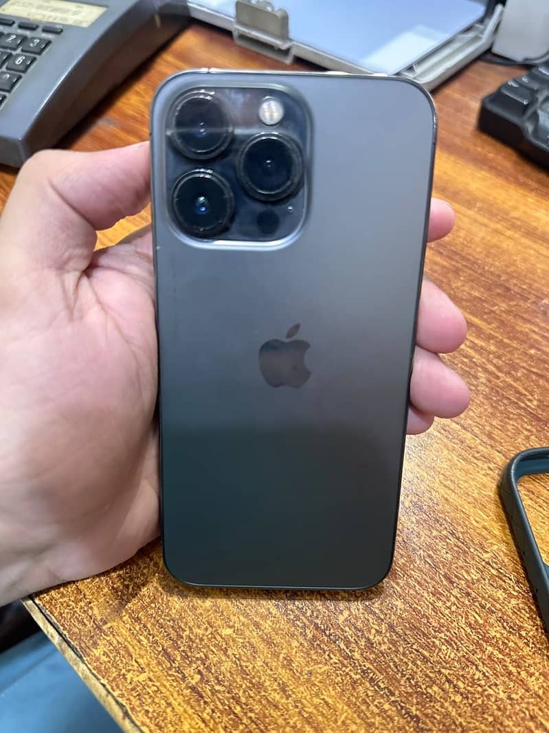 Apple iPhone 13 Pro 6