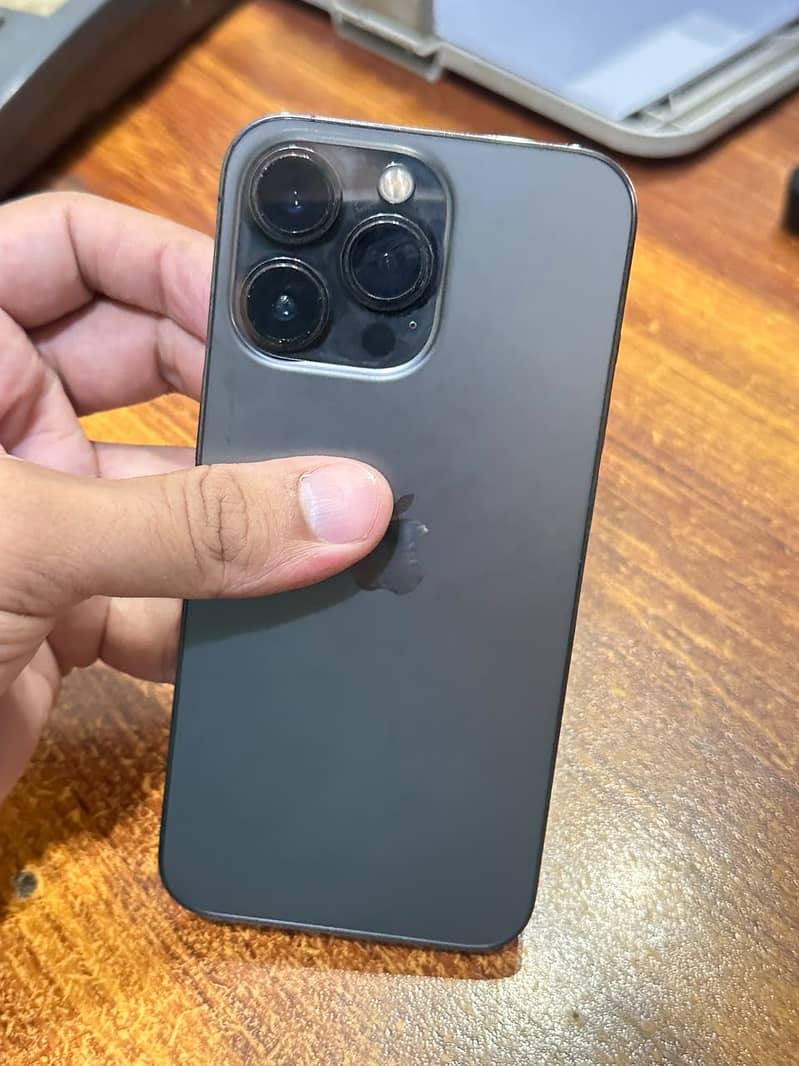 Apple iPhone 13 Pro 10