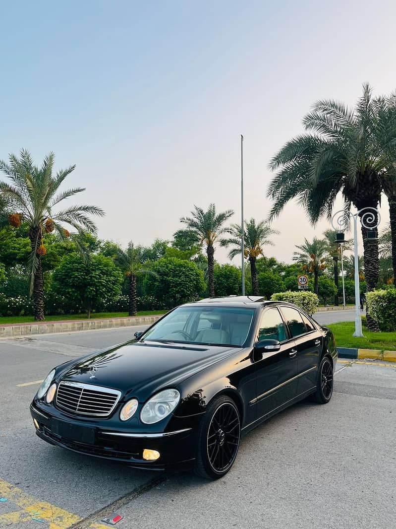 Mercedes E Class 2004 8