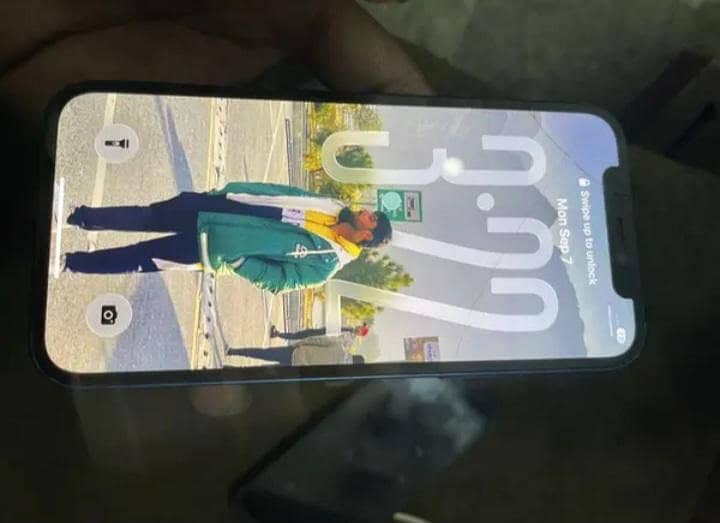 Apple iPhone 12 5