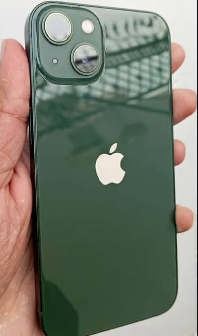 Apple iPhone 13