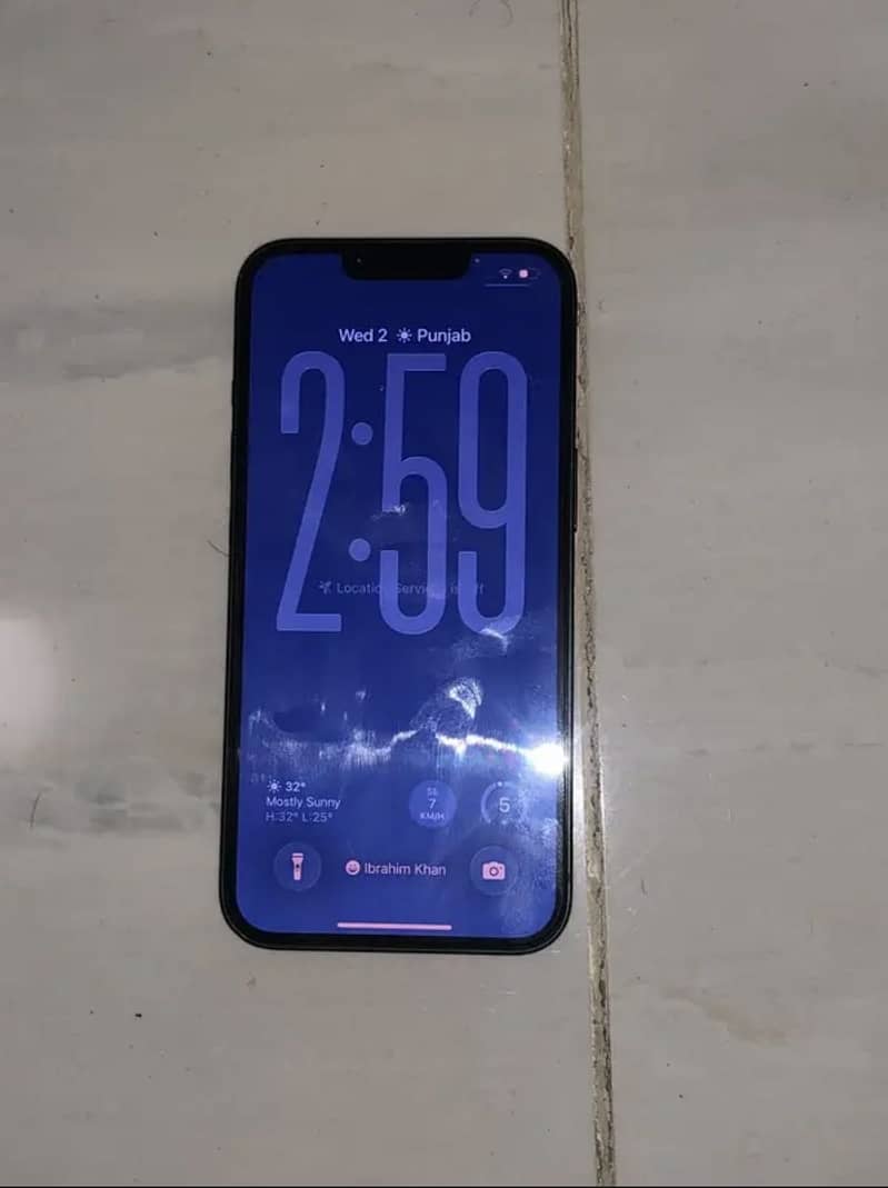 Apple iPhone 13 2