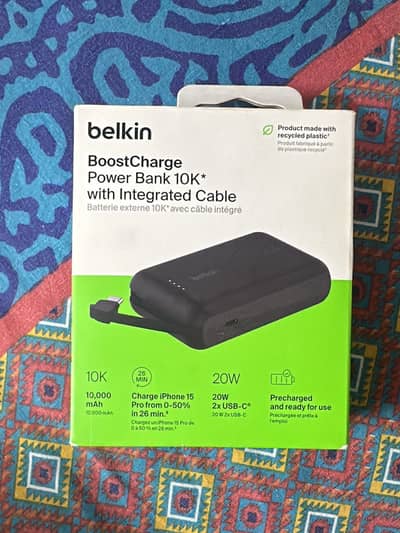 Belkin BoostCharge 10,000mAh (Integrated Cable) Box Pack
