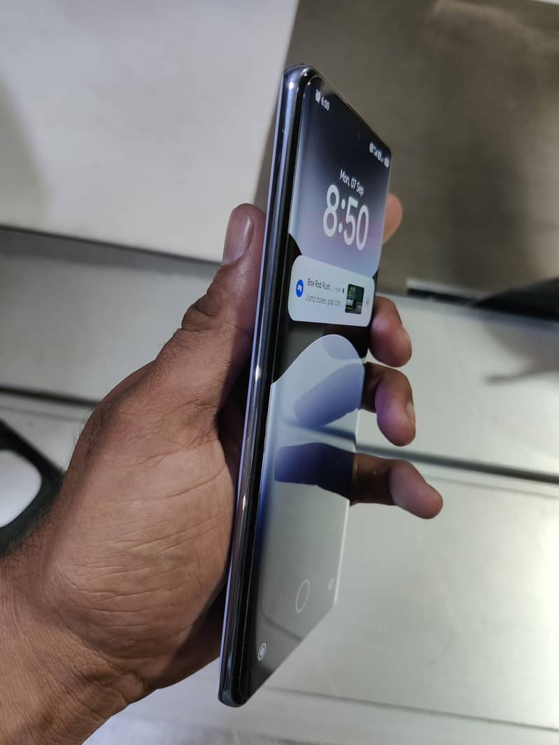 Xiaomi Redmi Note 14 Pro 1