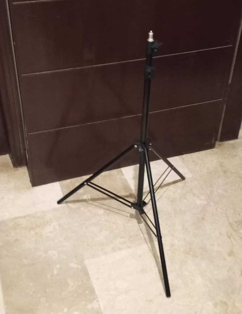 mobile ring light stand 0