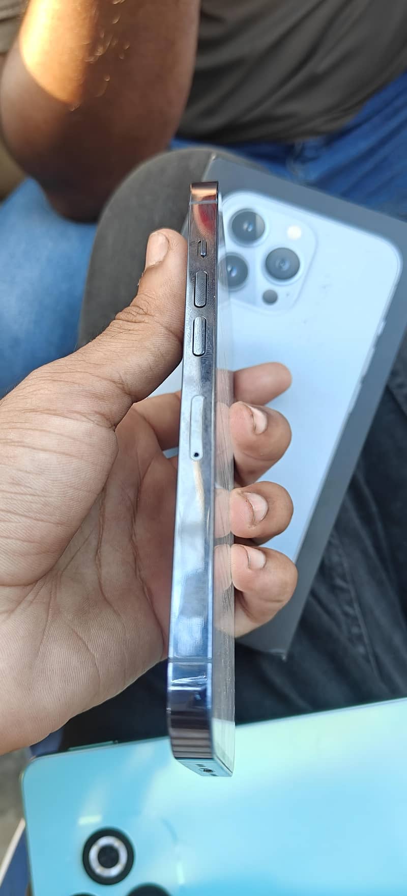 iphone 13pro. 3