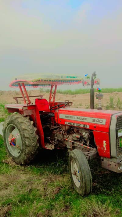 Messi Ferguson 240 tractor