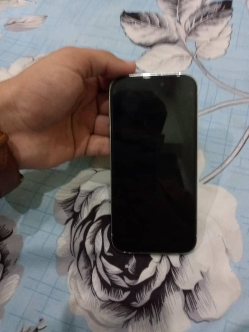 Apple iPhone 14 Pro 3