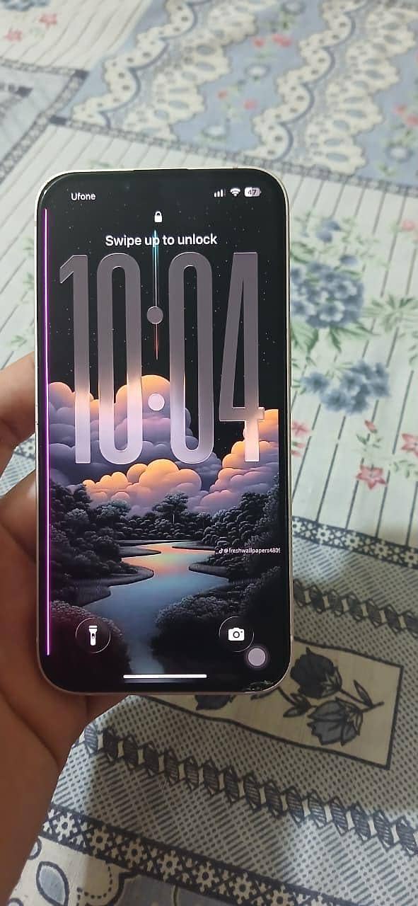 Apple iPhone 13 4