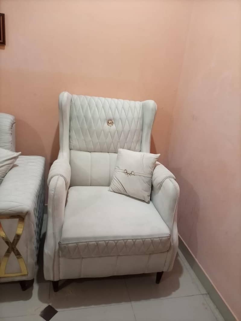 Off white sofa set 2