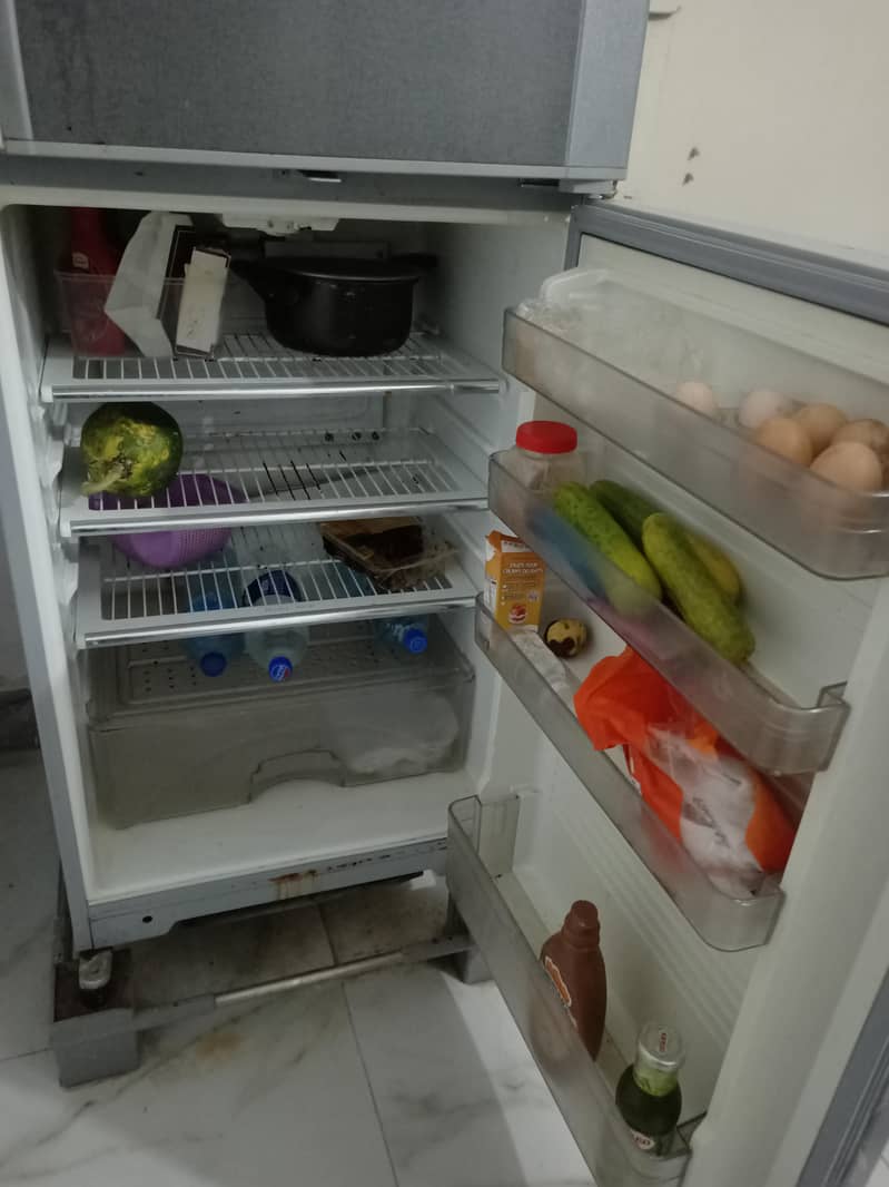 Dawlance refrigerator 1