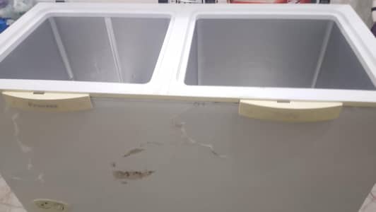 Triplett double door fridge and freezer condition is ok