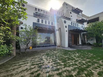 2 Kanal Building Available For Rent