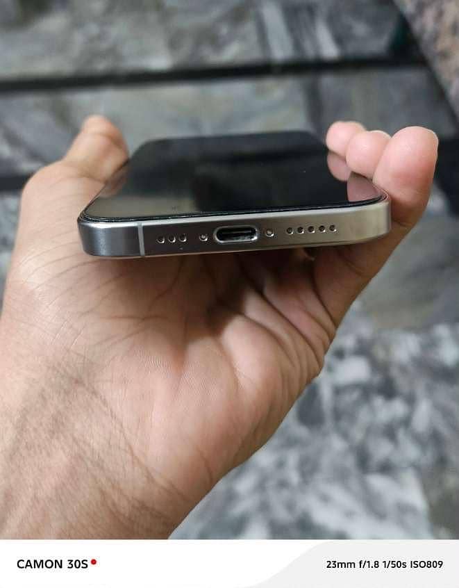 Apple iPhone 15 Pro 1