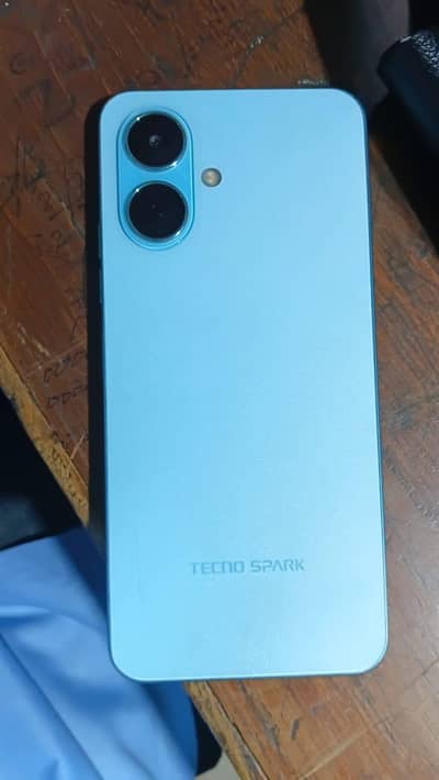 Tecno Spark Go 2