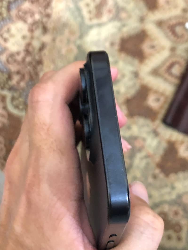 iPhone 15 pro max jv 0