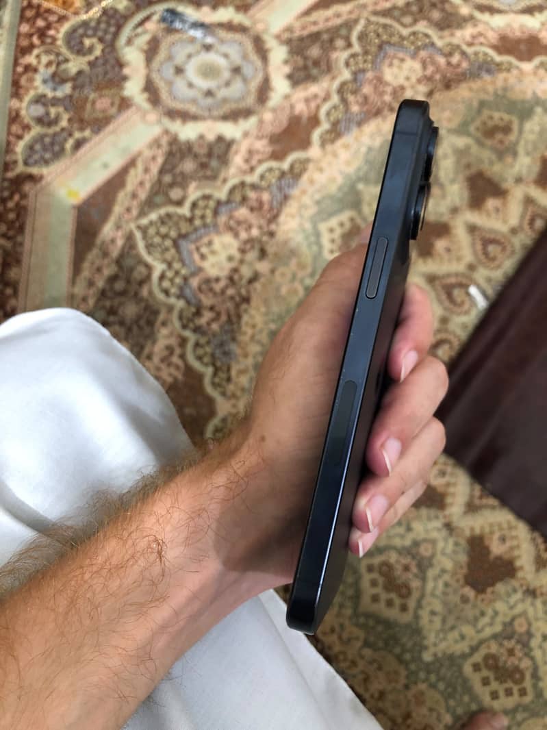 iPhone 15 pro max jv 1