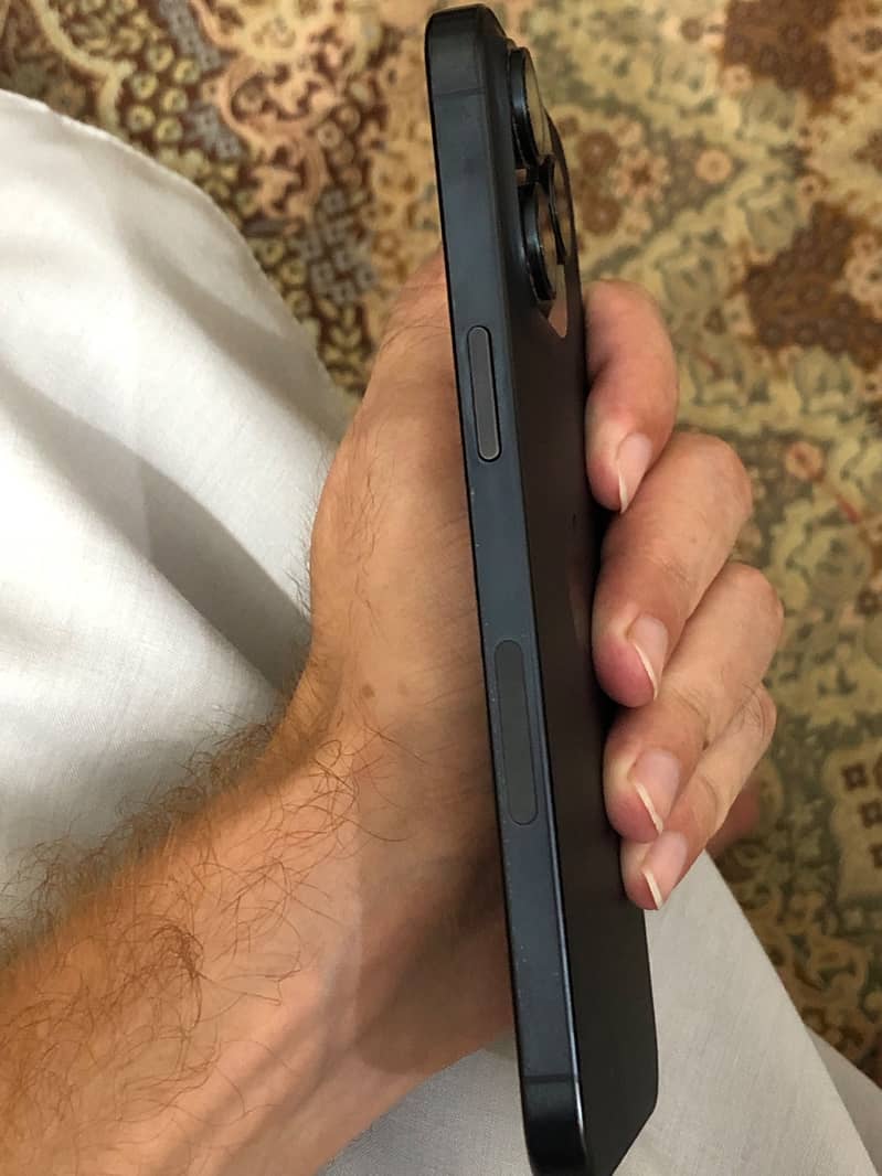 iPhone 15 pro max jv 3