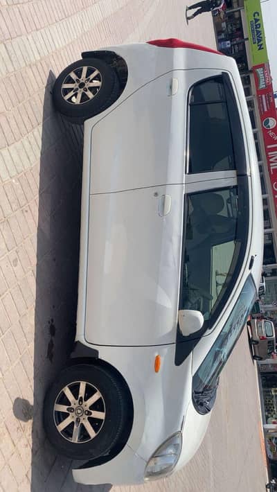 Daihatsu Mira 2011