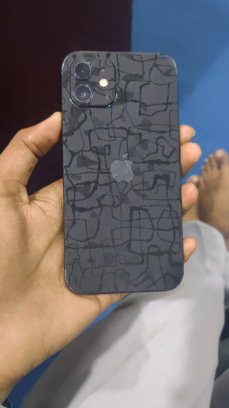 Apple iPhone 12 2
