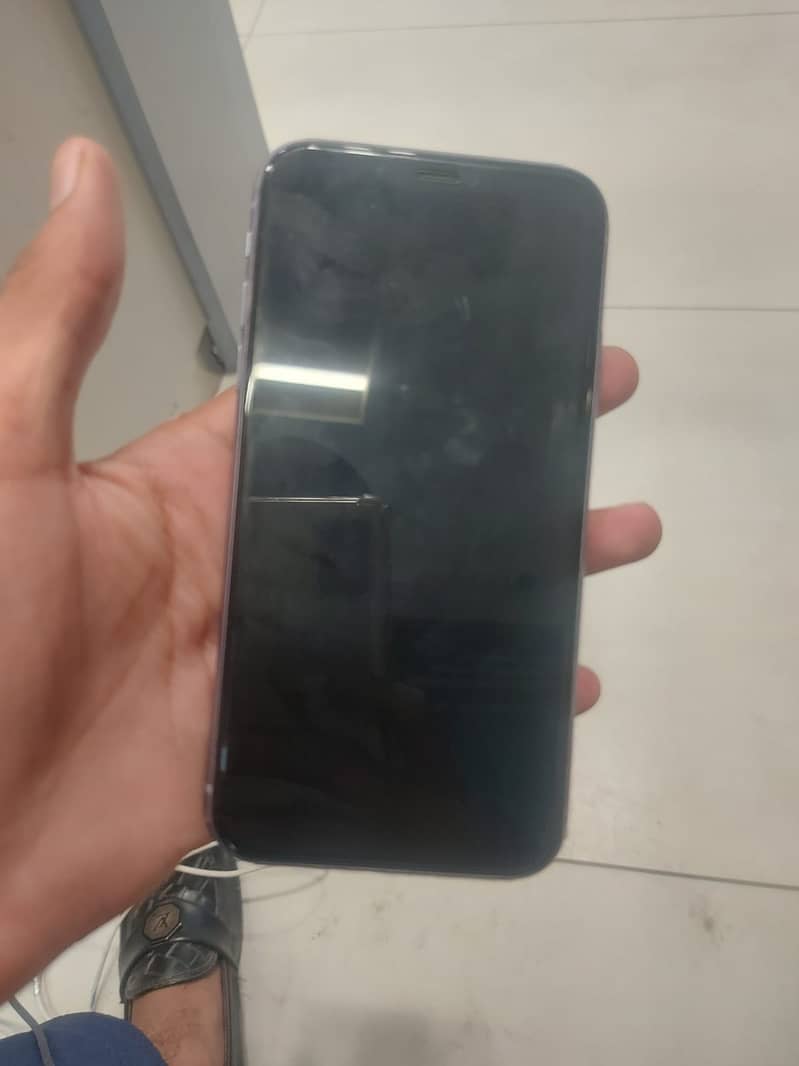 Apple iPhone 11 1