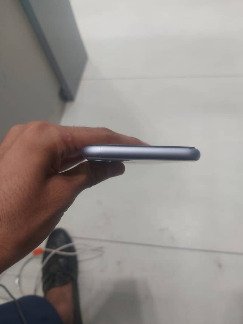 Apple iPhone 11 2