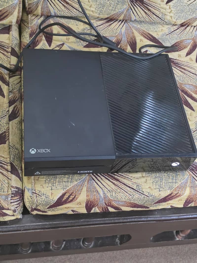 Xbox one 1tb 7