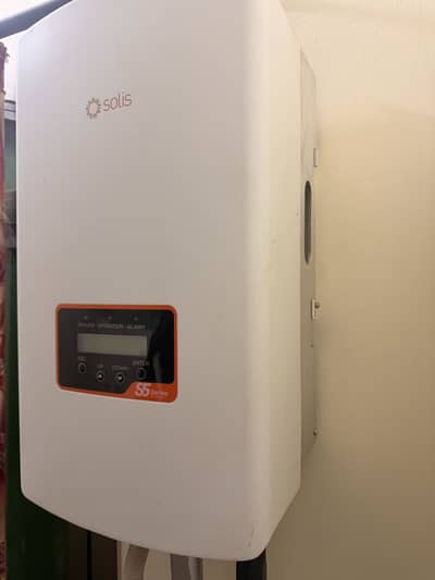 SOLIS ON GRID 10kw INVERTER BRAND NEW CONDITION SLIGHTLY USED