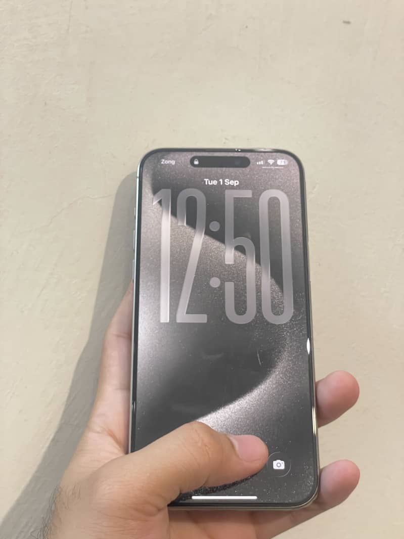 Apple iPhone 15 Pro Max 2