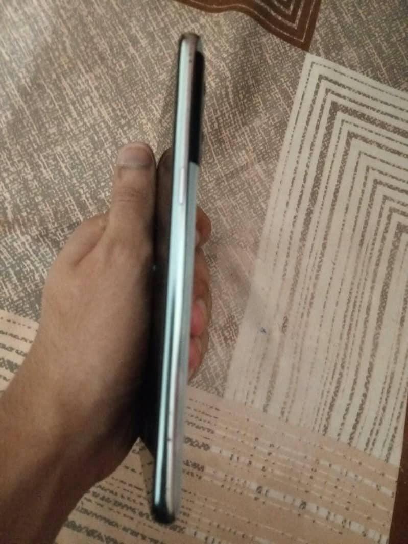 One Plus 10T 1