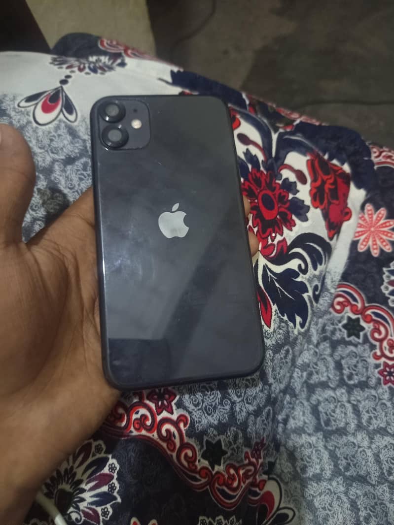 Apple iPhone 11 0