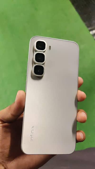Infinix Hot 60 Pro
