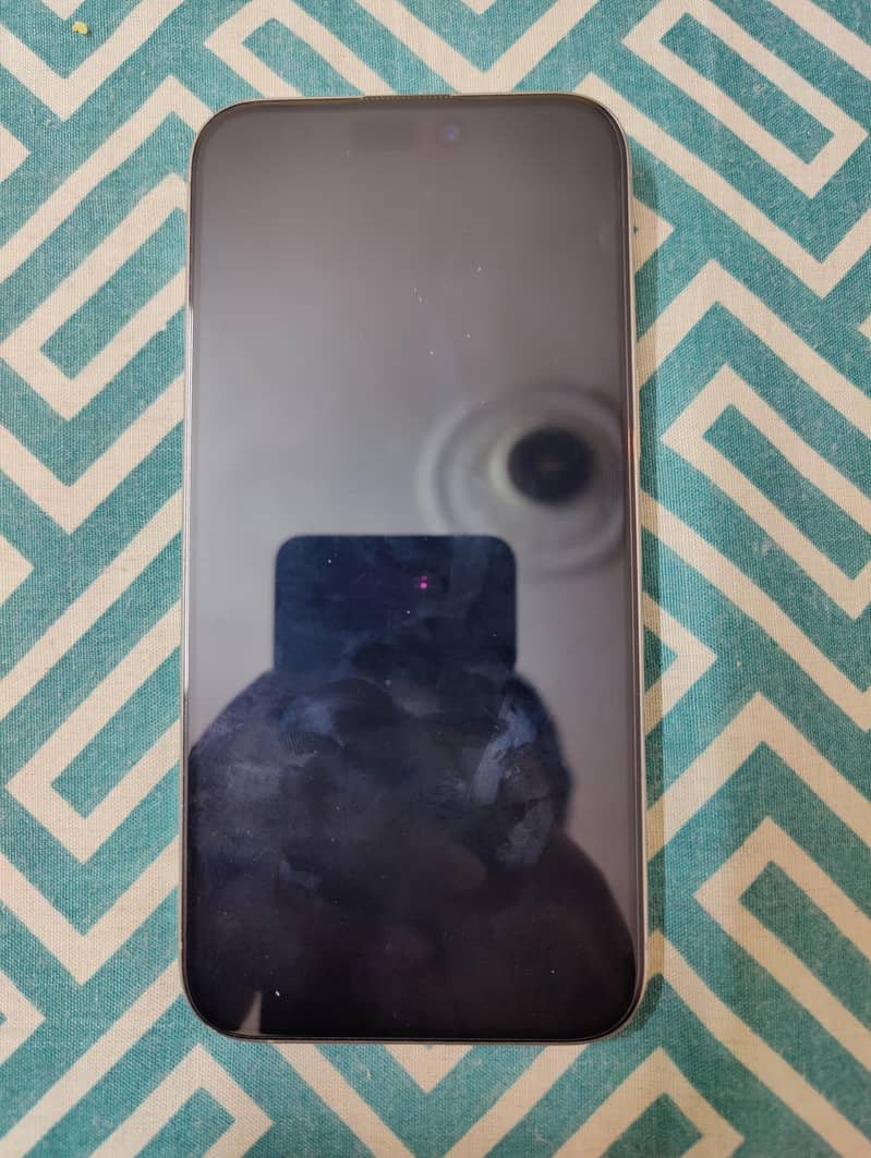 Apple iPhone 15 Pro Max 2