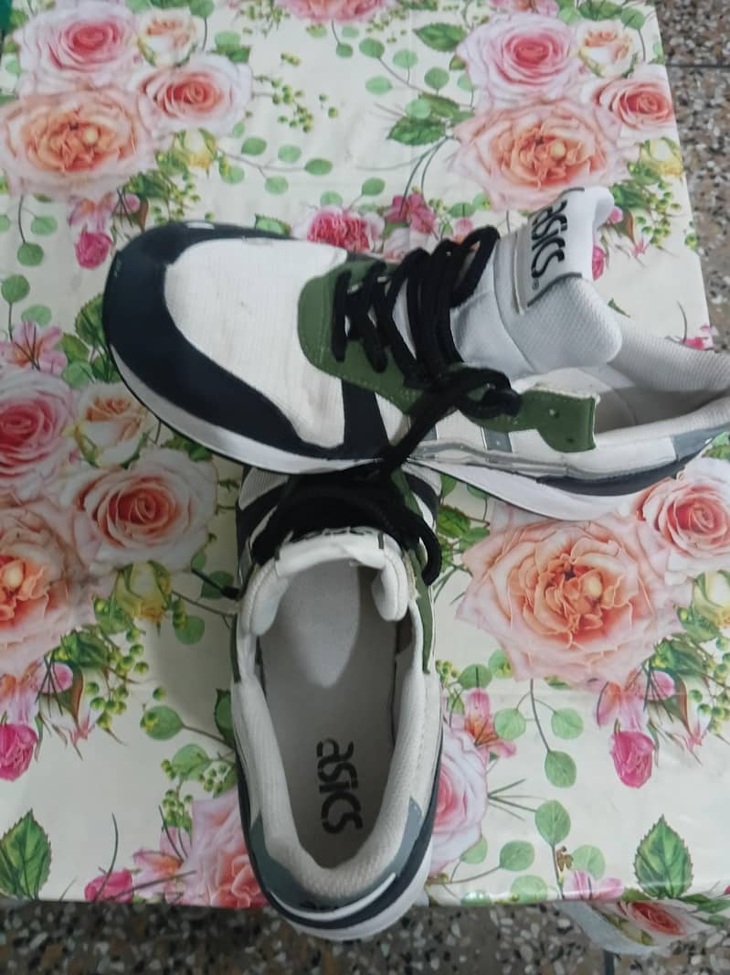 asics 0