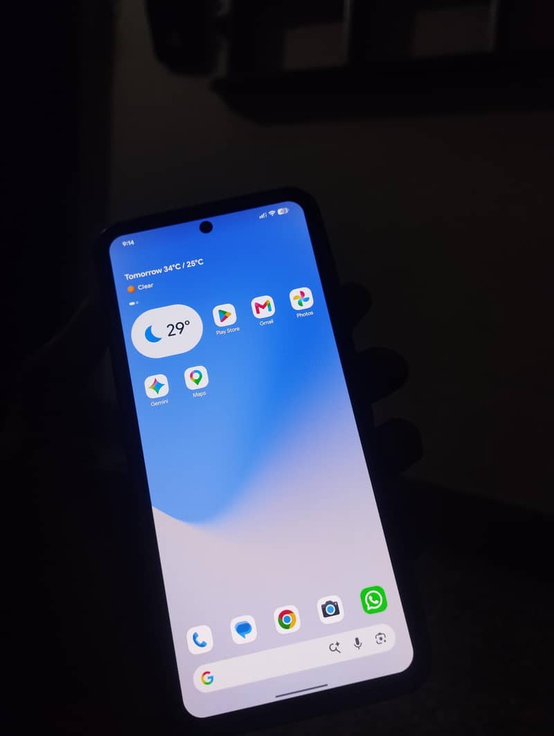 GOOGLE PIXEL 8 (Black) 1