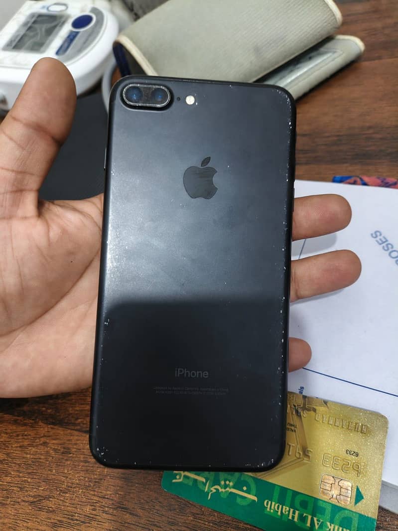 Apple iPhone 7 Plus 2