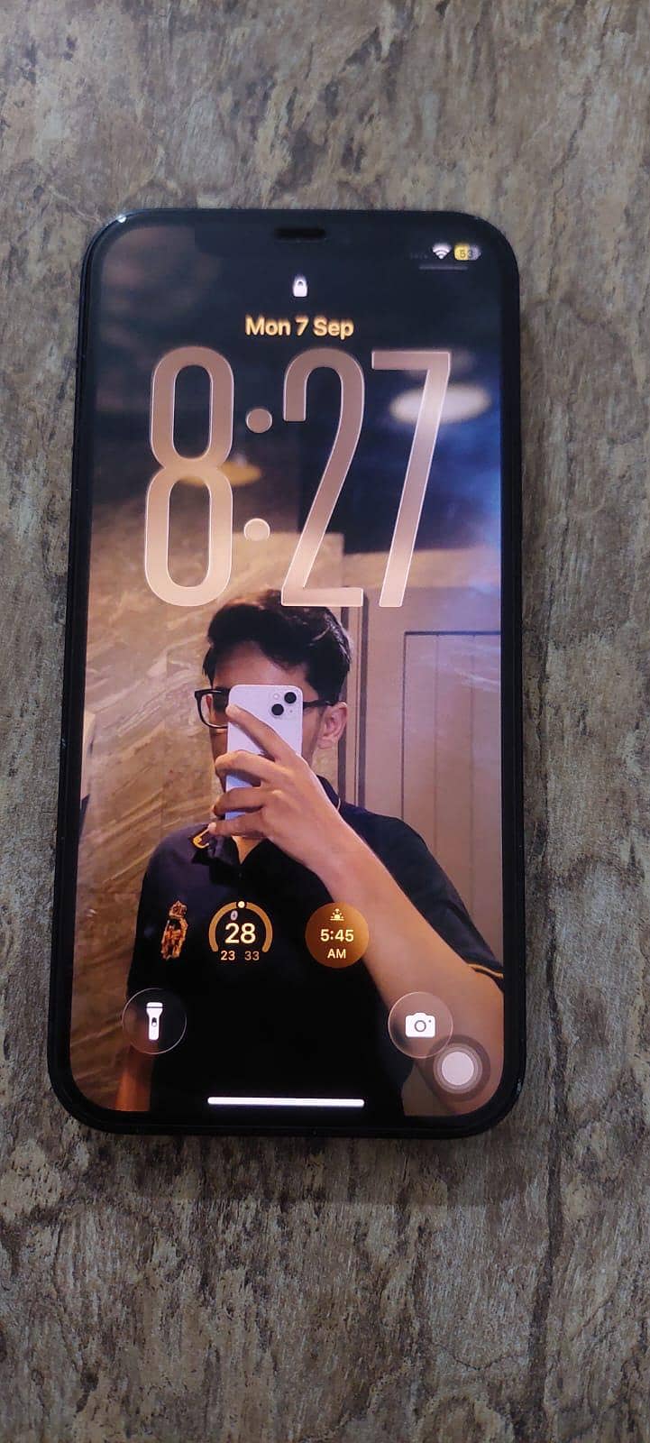 Apple iPhone 12 1