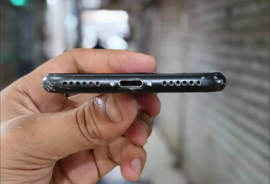 Apple iPhone 7 5