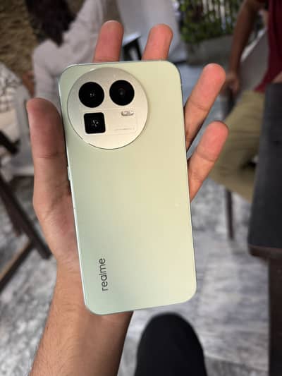 Realme GT8 5g gaming phone (Read add)