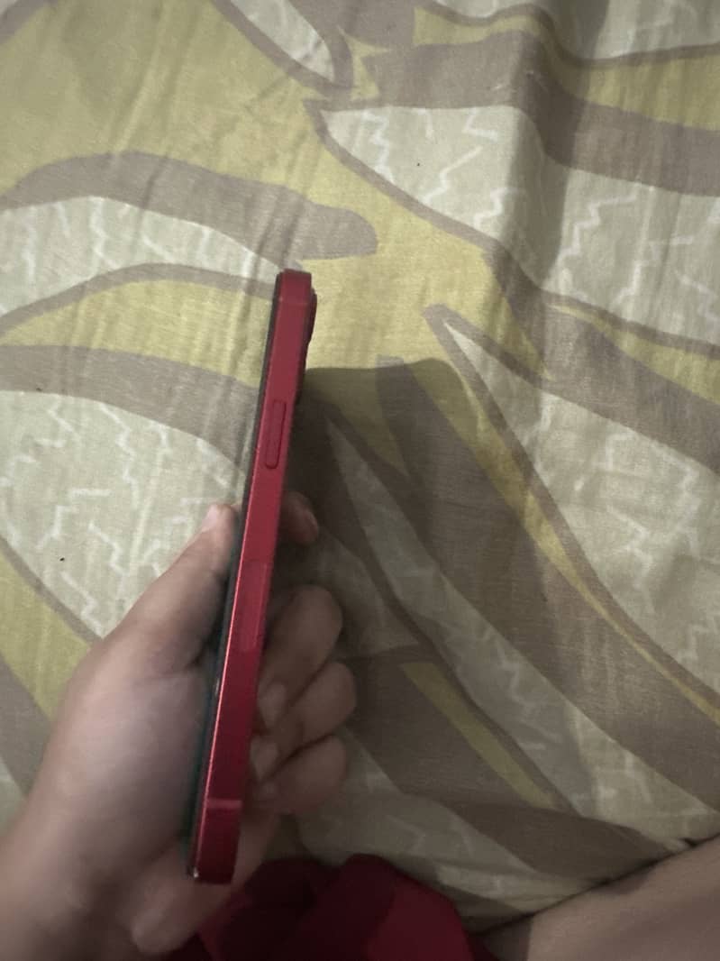 Apple iPhone 13 Pro 2