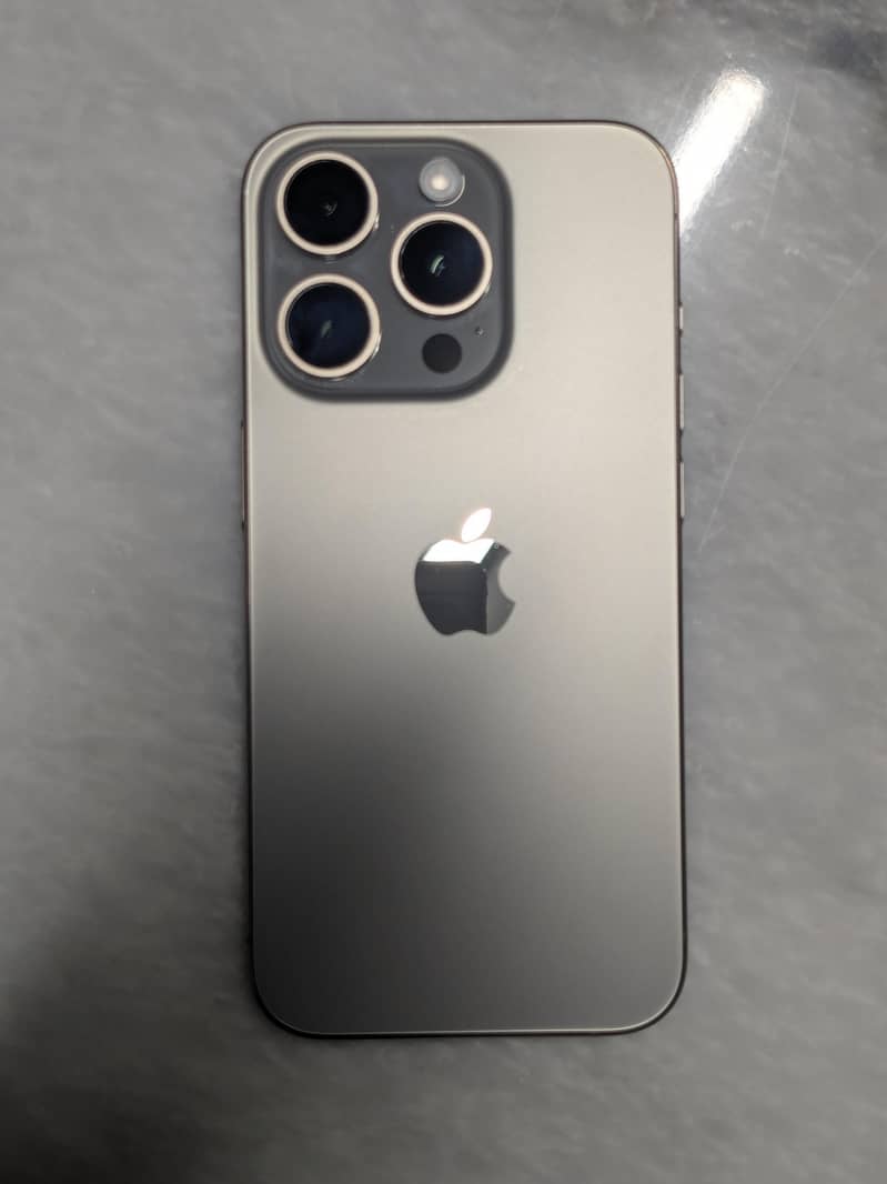 Apple iPhone 15 Pro 2