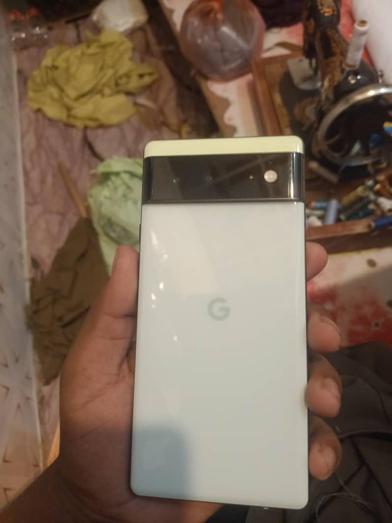 Google Pixel 6 4