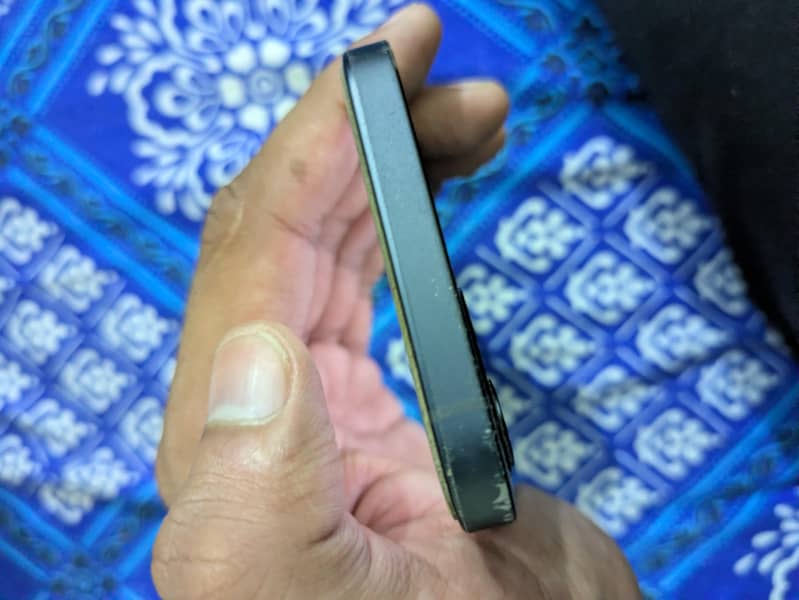 Apple iPhone 11 3