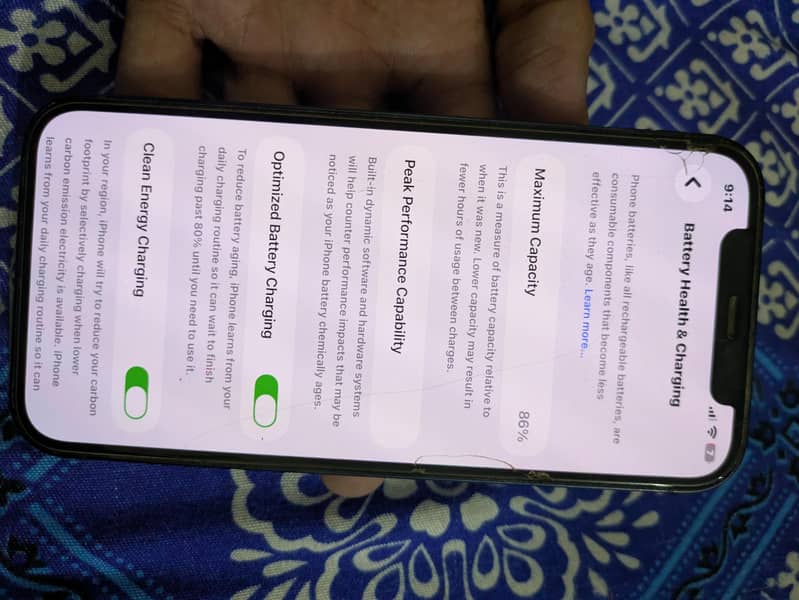 Apple iPhone 11 4