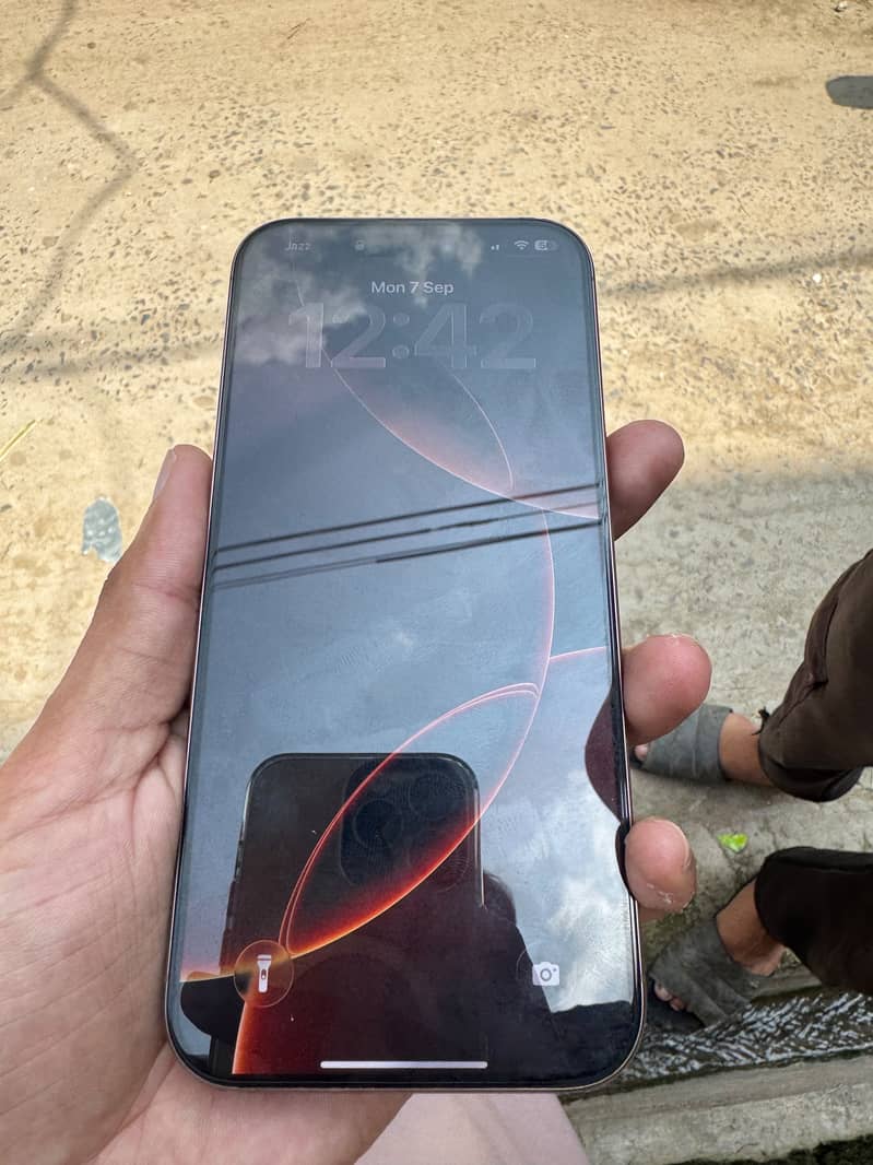 Apple iPhone 16 Pro Max 5
