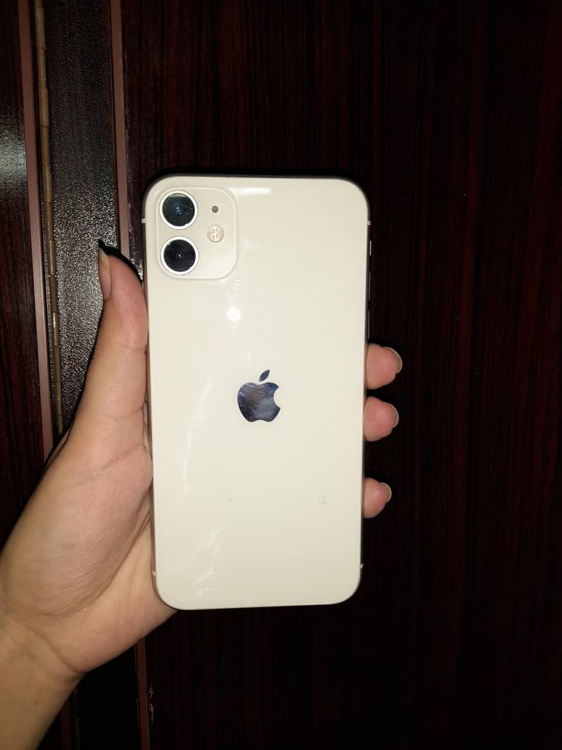 Apple iPhone 11 0