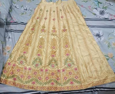 Urgent selling Embroidered Lehenga Choli with Pink Dupatta